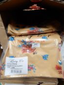 *41 Mustard Squirrels 1m Fabric Squares