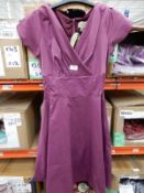 *6 Size: 8 Birdie Damson Dresses