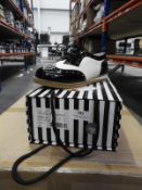 *Lola Ramona Ladies Shoes (Black & White) Size: 4