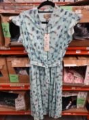 *11 Size: 10 Kody Vintage Style Desses