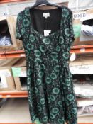 *8 Size: 16 Lisette Green & Black Lace Dresses