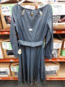 *19 Size; 16 Laurel Woodland Magpie Vintage Style