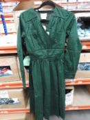 *13 Size: 10 Kara Emerald Green Dresses