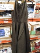 *4 Size: 8 Julianna Bottle Green Dresses