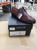 *Caprice Ladies Shoes (Maroon) Size: 6.5