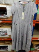 *28 Size: 18 Baretta Lilac Pressed Floral Dresses