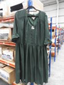 *5 Size: 24 Francis May Emerald Vintage Style Dres