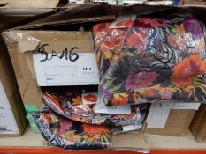 *40 Black Tucan Sarongs