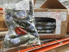 *13 Green Deer 3m Fabric Squares