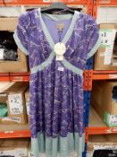 *2 Size: 8 Adriane Print Spectacle Dresses