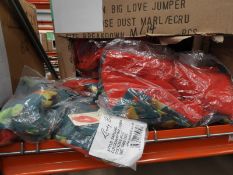 *30 Cocktail Red Sarongs