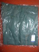 *20 Size: 30R Benchmark Spruce Trousers