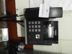 *Yealink T42G Internet Telephone