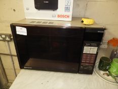 *Hitachi Microwave Oven