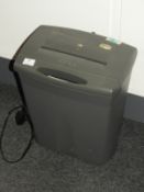 *Fellowes P700 Paper Shredder