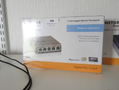 *Netgear Prosafe 5 Port Gigabit Desktop Switch