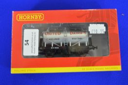 Hornby 00 Six Wheel Milk Tank 