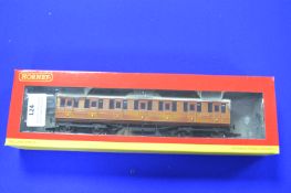 Hornby 00 LNER Gresley Suburban First Class Coach 32078