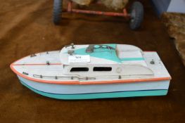 Wooden Clockwork Pond Cruiser