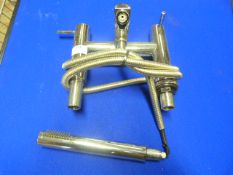 *Contemporary Chrome Mixer Taps with Handheld Shower