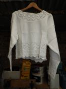*10 Ladies White Pullovers