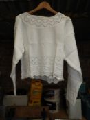 *10 Ladies White Pullovers