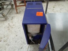 * Cadburies hot chocolate maker, good condition, no plug.(230Wx700Hx525D)