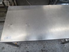 * SS prep bench, clean condition.(1220Wx740Hx610D)