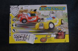 *Looney Tunes Scalextric Race Set