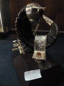 Johnstone Collection: Snuff Horn Centrepiece made of Rams Horn with Plated Mounts and Accessories