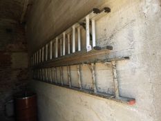 24 Rung Extending Ladder