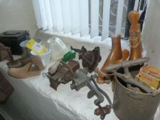 Quantity of Vintage Kitchenalia