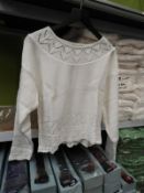 *10 Long Island Ladies Knitted Jumpers (White)