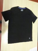 *Champion Crew-Neck Top Size: XL