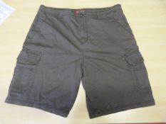 *Union Bay Cargo Shorts Size: 40