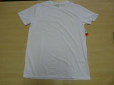 *32° Cool White Crew-Neck Top Size: M