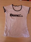 *Bench White Crew-Neck Top Size: 8