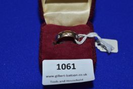 9ct Gold Ring with Inclusions ~3.7g, Size: M