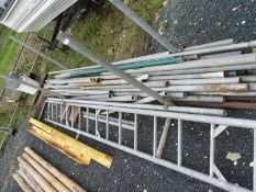 *Tubular Galvanised Scaffolding with Clips and Ladder