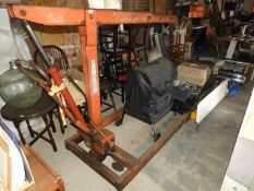 *Slingsby 2 Tonne Hydraulic Engine Lift