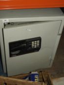 *Sentry Digital Safe with Code