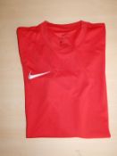 *Nike Dry Fit Size: S Red Short Sleeve Top
