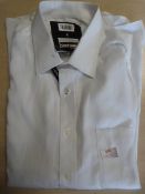*Kirkland Signature Custom Fit White Shirt Size: 17.5 Neck, 32/33 Chest