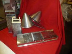 *strainers, graters and mandolin