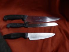 *tray of chefs knives approx. 10 items