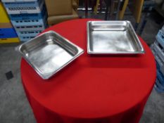 *large roasting tins x 4