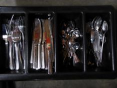 *grey cutlery tray with cutlery assortment