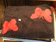 *Bath Mat (as per photograph)