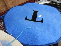 *Circular Rug (as per photograph)