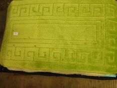 *Bath Mat (as per photograph)